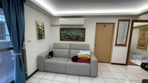 🌐製畫.掛畫.裱框🌐Mr.莊 - 客戶非常講究風水，所以這幅如魚得水相當符合客戶需求，謝謝您的信賴。