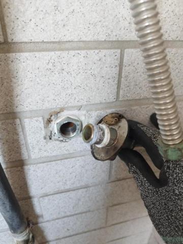 竹北居家水電修繕 - 換三角凡爾