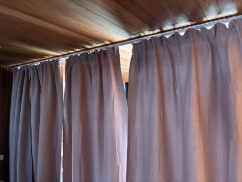 周文翔 - IKEA軌道窗簾安裝