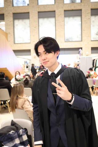 提供多益服務的專家黃奕嘉(Jonathan)