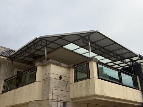 開鑫金屬工程 - 沙面白鐵骨架➕塑鋁板➕雙強化玻璃