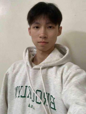 提供服飾店服務的專家張恩睿