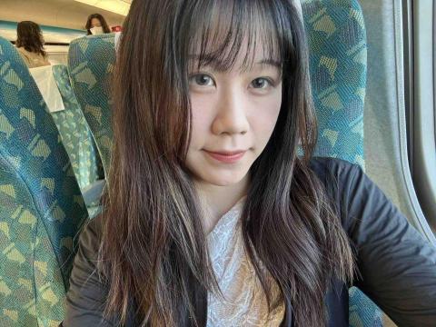 提供跳舞台中服務的專家柯宣妤