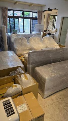 高文郁 - 紅木家具，搬運前包裝
客人要求不能有傷
他很愛護他的家具