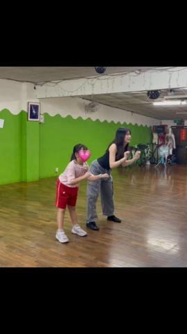 柯宣妤 - 一對一 國小兒童 基礎教學