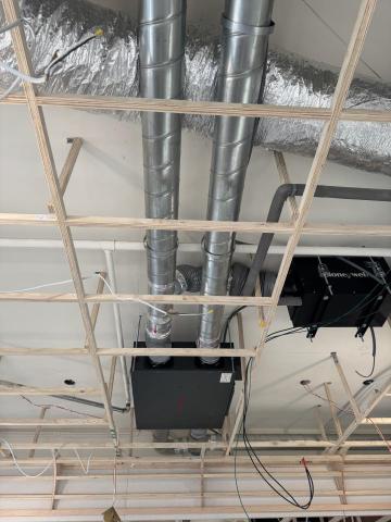 聖芯空調工程 - 全熱交換器及吊隱除濕機配管