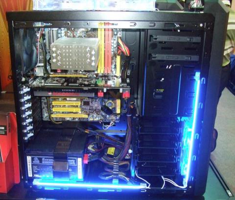 威爾電腦工作室 (Will Power PC) - 整線加強化散熱