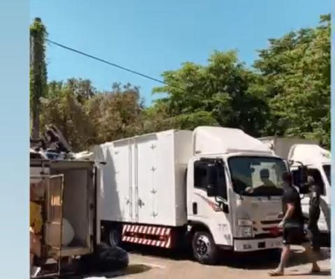 五噸箱型貨車 - 