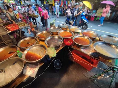 kevin 市場銷售策略、商品定位分析、商模話術設定 - 涼拌小菜銷售一空