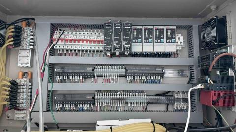 小洋 - 配盤與配線