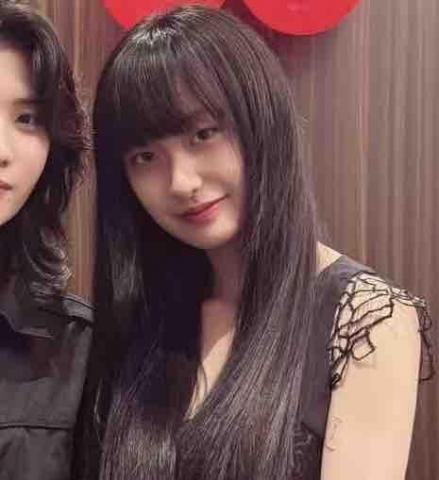 提供鋼琴鍵服務的專家鄭依琳