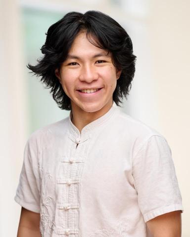 蔡麒廷 - 畢業大頭照