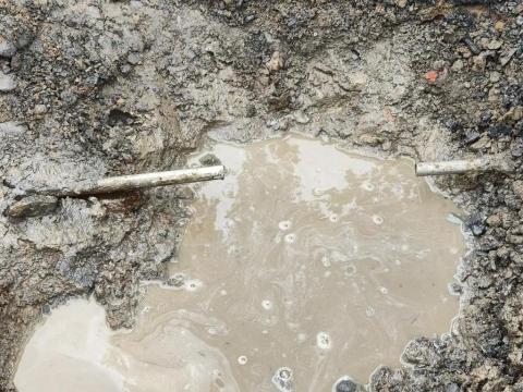 瑋成水電裝修工作室 - 施工中：白鐵管漏水