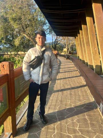 提供吉他入門和弦服務的專家李正傑