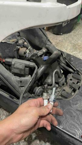 袁崇恩 - 機車火星塞更換！