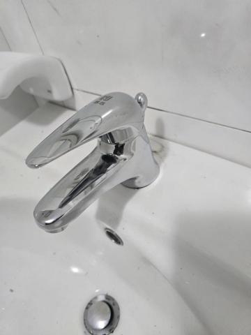 佳銓水電空調工程行 - 台製合吉龍頭安裝