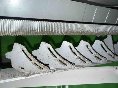 潔立剋 - 清洗前