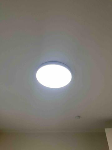 黃子睿 - 吸頂燈安裝更換