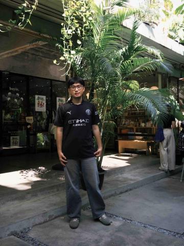 提供新店英文補習服務的專家蔡博宇