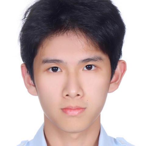 提供114服務的專家李亞叡