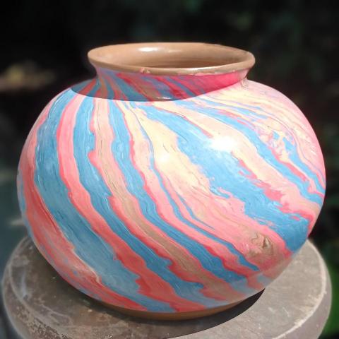 提供感應燈條服務的專家洪怡帆