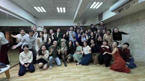 Viva - 舞會與團體聚會_舉辦 Blues dance 聖誕舞會