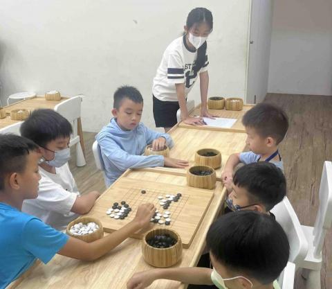 板橋中央棋院 - 集訓討論中