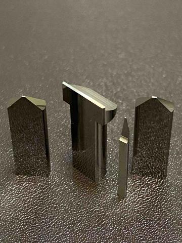 鎢鋼零組件加工 - 鎢鋼推刀加工