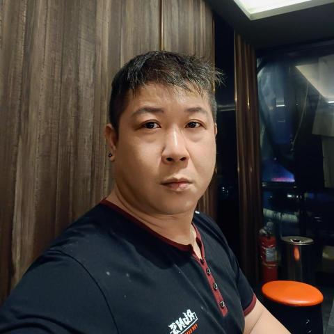 提供中島服務的專家鄭俊霆