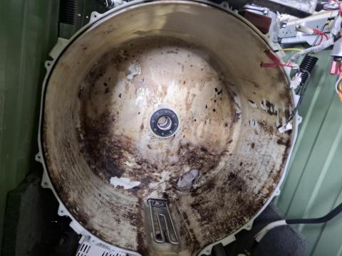 阿仁  ~冷氣 ~洗衣機~清潔~維修保養 - 滾筒式髒污