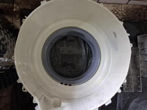 阿仁  ~冷氣 ~洗衣機~清潔~維修保養 - 滾筒式清潔