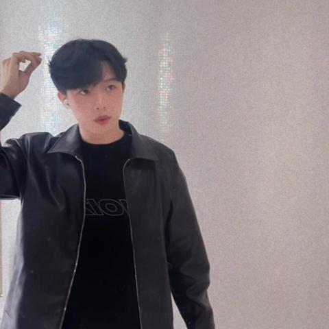 提供1709酒服務的專家吳皓維