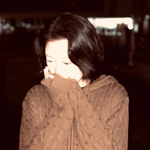 提供舞會禮服台北服務的專家Belle