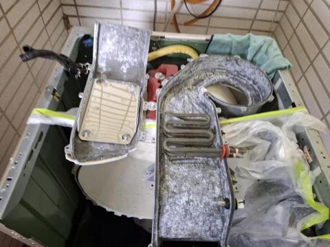 阿仁  ~冷氣 ~洗衣機~清潔~維修保養 - 烘乾管道清潔