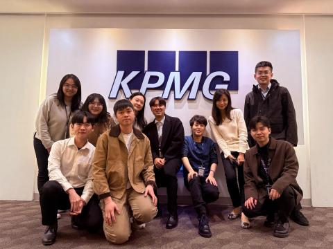 陳玄恩財稅顧問 - 曾任職於KPMG六年，擁有豐富的人脈和案件處理經驗，可提供複合式服務。