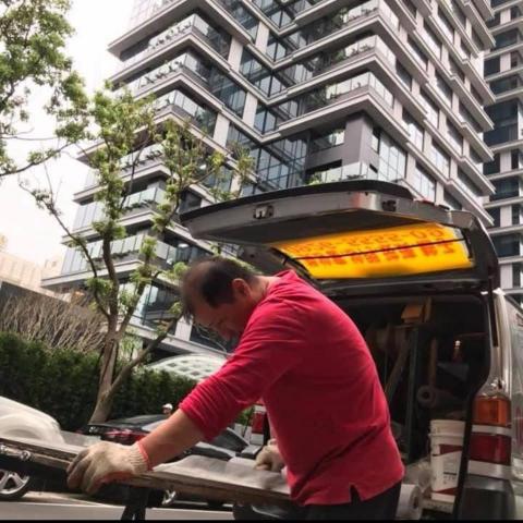 提供紗窗服務的專家宋柄慶