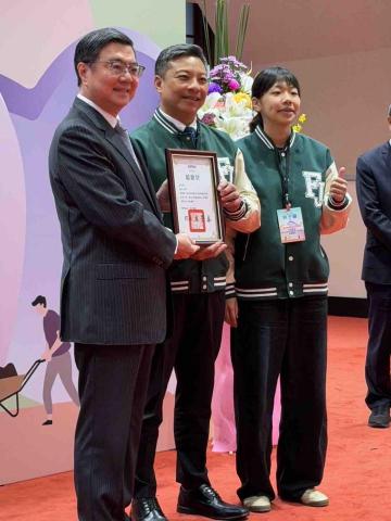 林子馨 - 鏟子超人受獎學生代表