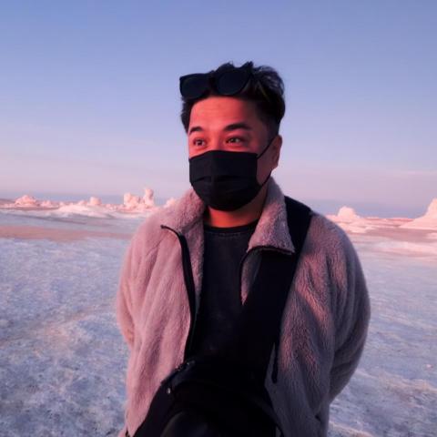 提供遛狗绳服務的專家Y大叔