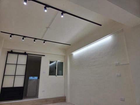 鏮譁國際實業 - T5 LED燈安裝