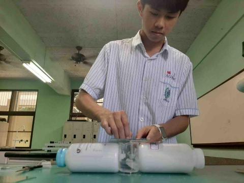 提供分析化學考古題解答服務的專家黃柏叡