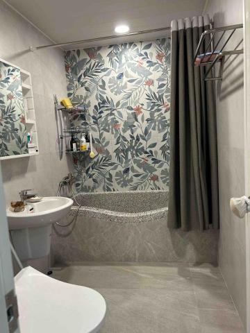 陳子旭 - 120*60花磚、地板、抿石造型浴缸