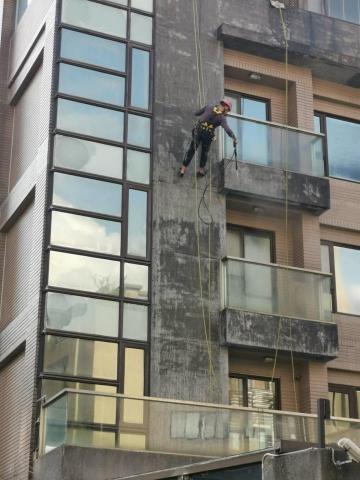 嵐玥工程 - 外牆清除作業