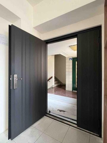 世傑鋼鋁門窗 范先生 - 