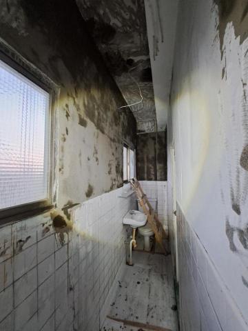 FRP玻璃纖維防水、室內外防水、內外牆油漆、仿石漆、侷限空間 - 彰化室內壁癌處理 裝潢拆除 處理前