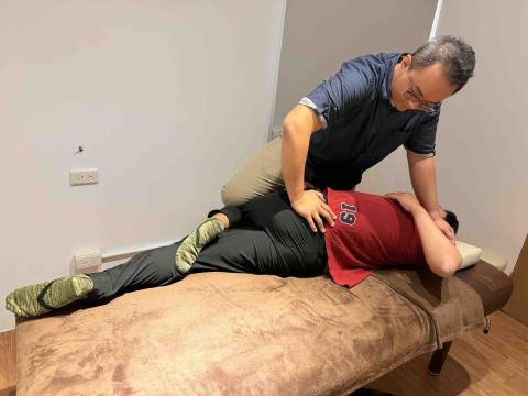 觀福傳統推拿整復 - 腰部調理