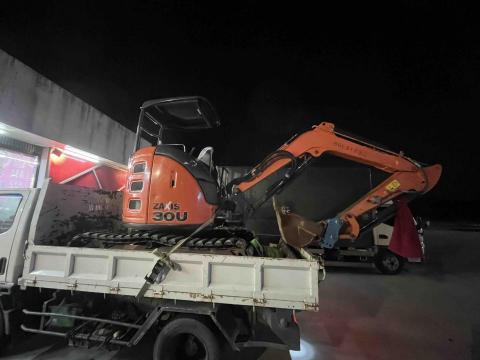 提供基礎工程服務的專家李靖宇