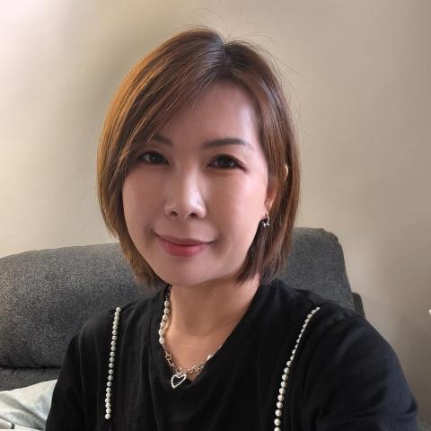 提供183天稅服務的專家許小姐