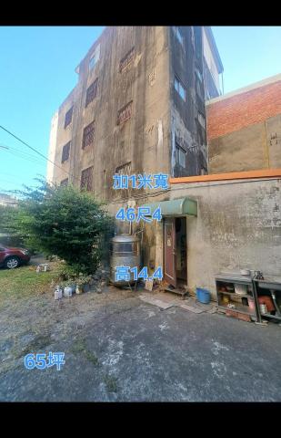 FRP玻璃纖維防水、室內外防水、內外牆油漆、仿石漆、侷限空間 - 彰化室外鋼筋外露 樹根去除 施工前