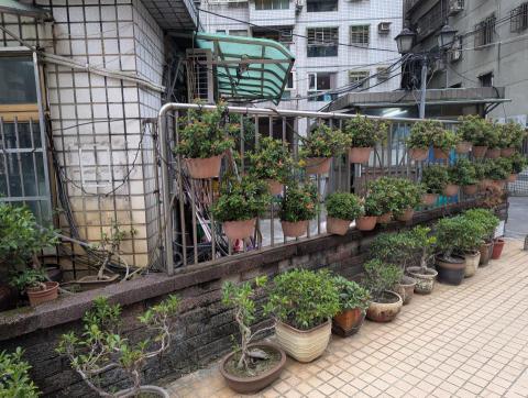 松禾通信有限公司 - 三重第一站社區門禁.監控施工