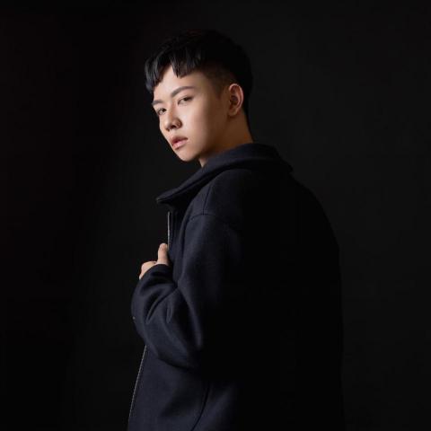 提供滑板服務的專家許竣翔